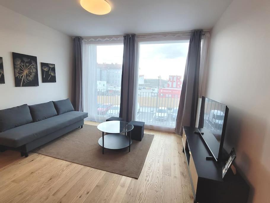 Apartment Terrace And Free Parking
